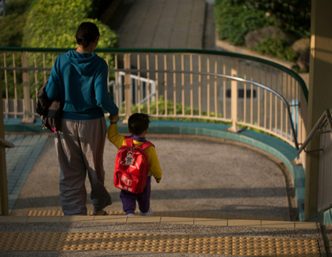 香港幼兒園，36所學(xué)校獲批準(zhǔn)超收?qǐng)?bào)名費(fèi)，最高約2500元